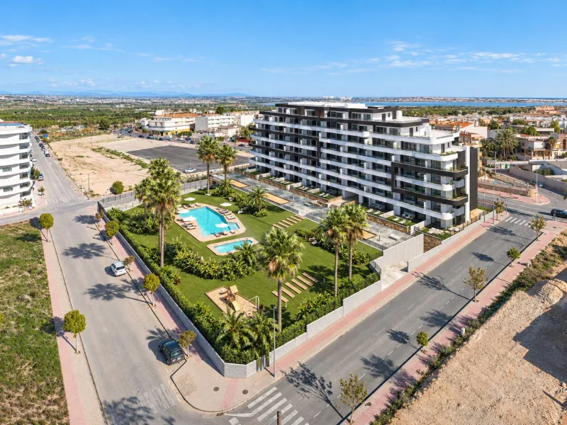 Modern Newly Built Apartments Finished Down to the Last Detail in San Miguel de Salinas, Alicante