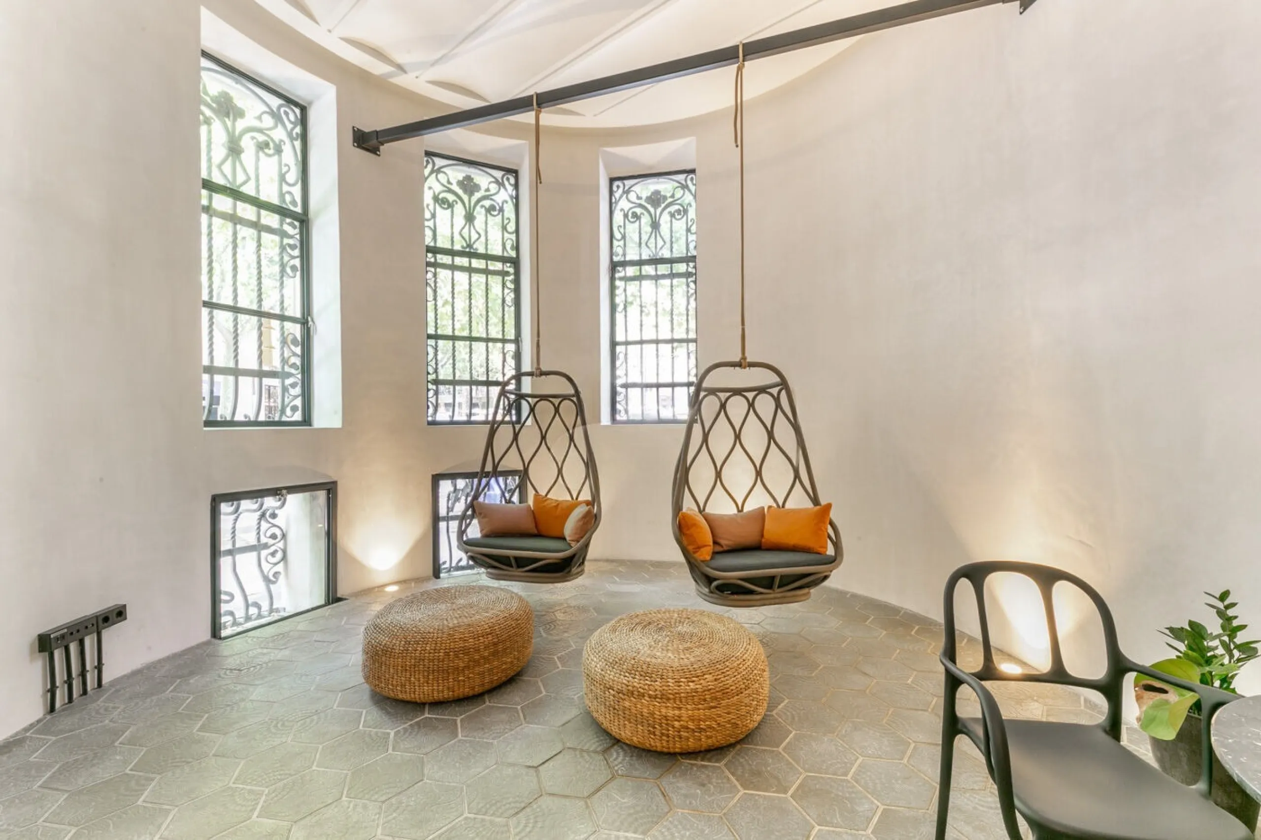 Luxury Designer Loft for Rent in the Historic Casa Burés, Eixample District