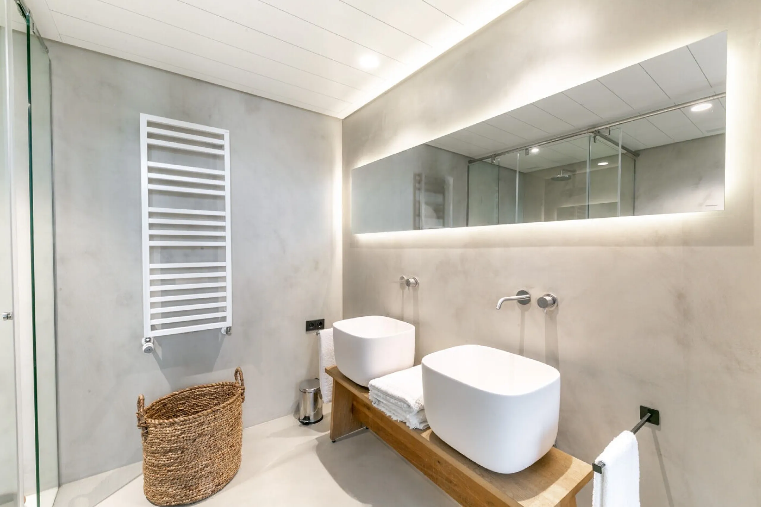 Luxury Designer Loft for Rent in the Historic Casa Burés, Eixample District