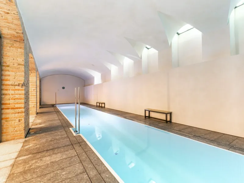 Luxury Designer Loft for Rent in the Historic Casa Burés, Eixample District