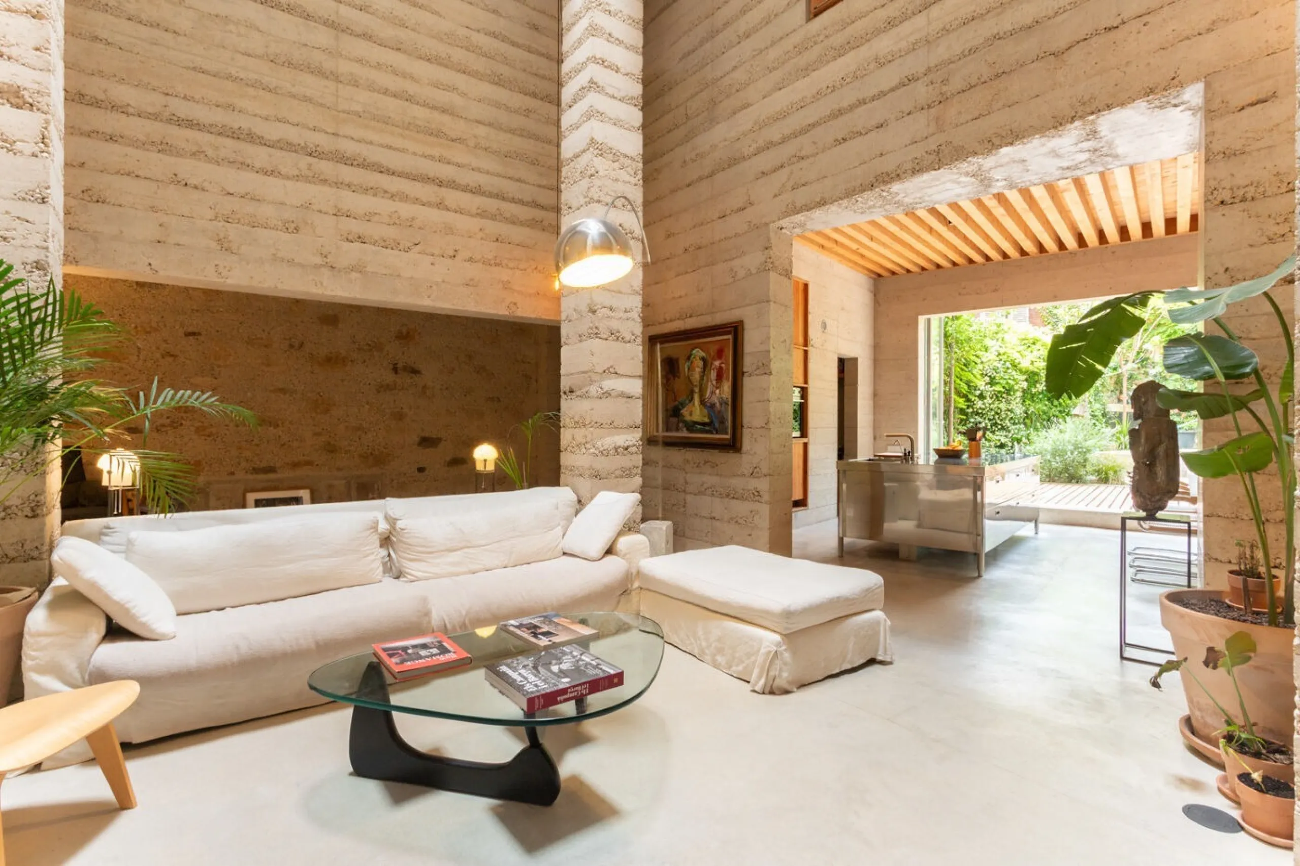 Designer Home for Rent in the Heart of the Prestigious Sarria District, Barcelona