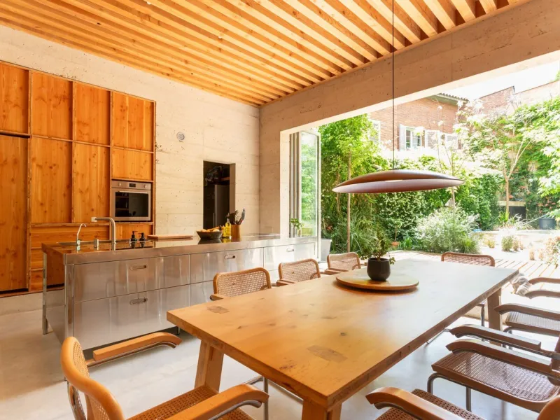 Designer Home for Rent in the Heart of the Prestigious Sarria District, Barcelona