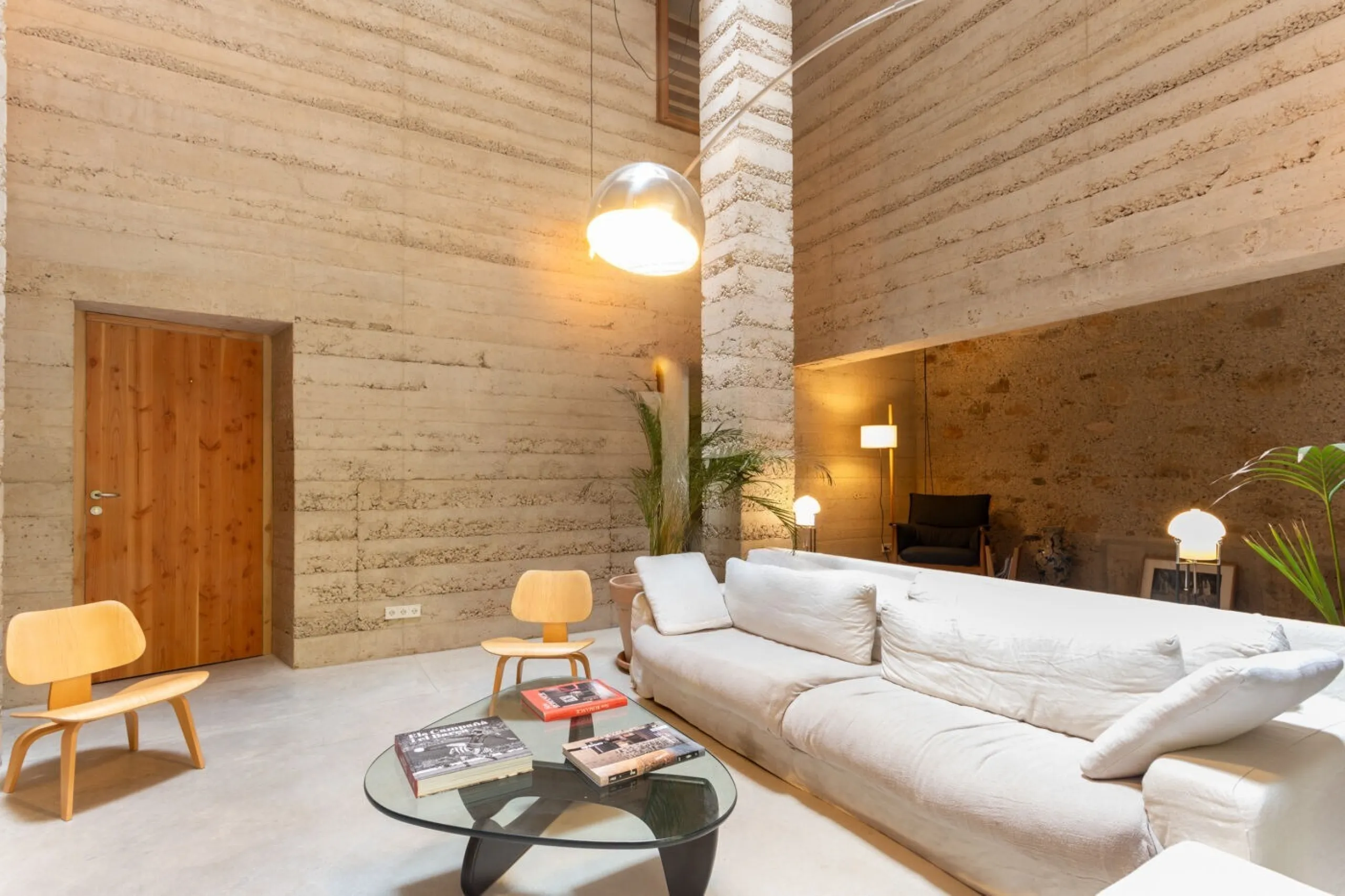 Designer Home for Rent in the Heart of the Prestigious Sarria District, Barcelona