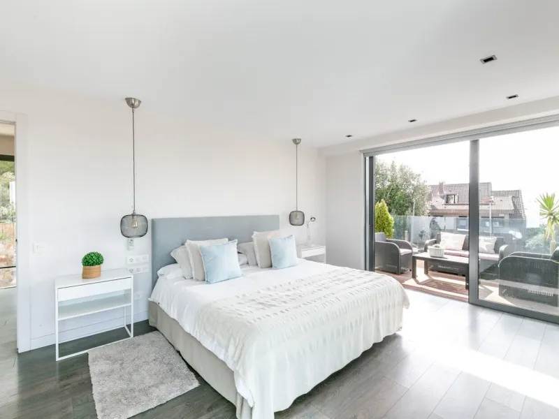  Modern Villa with Pool and Panoramic Views for Rent in Valvidrera, Barcelona