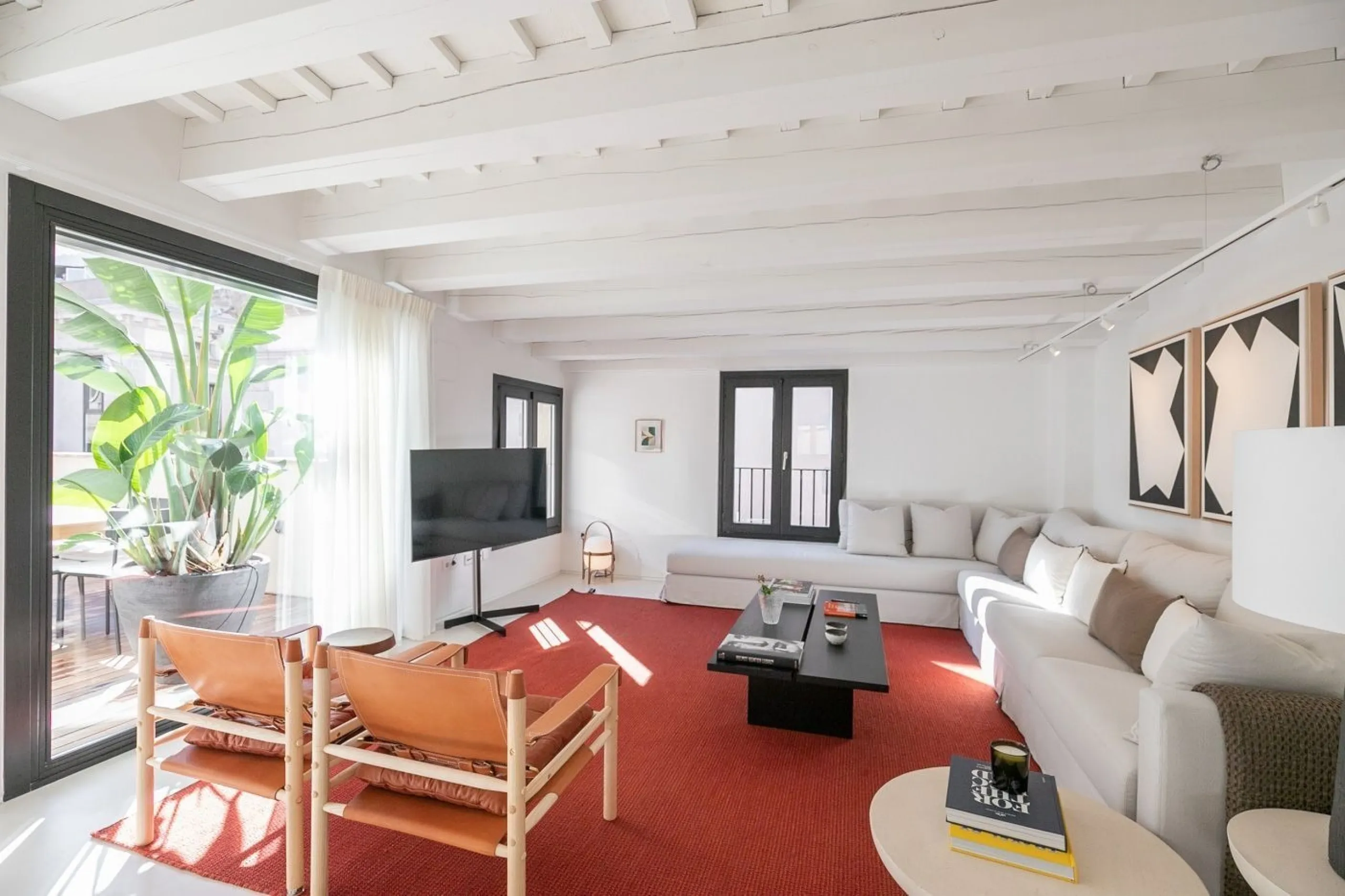 FFurnished Duplex Penthouse for Rent in El Gotic, Barcelona