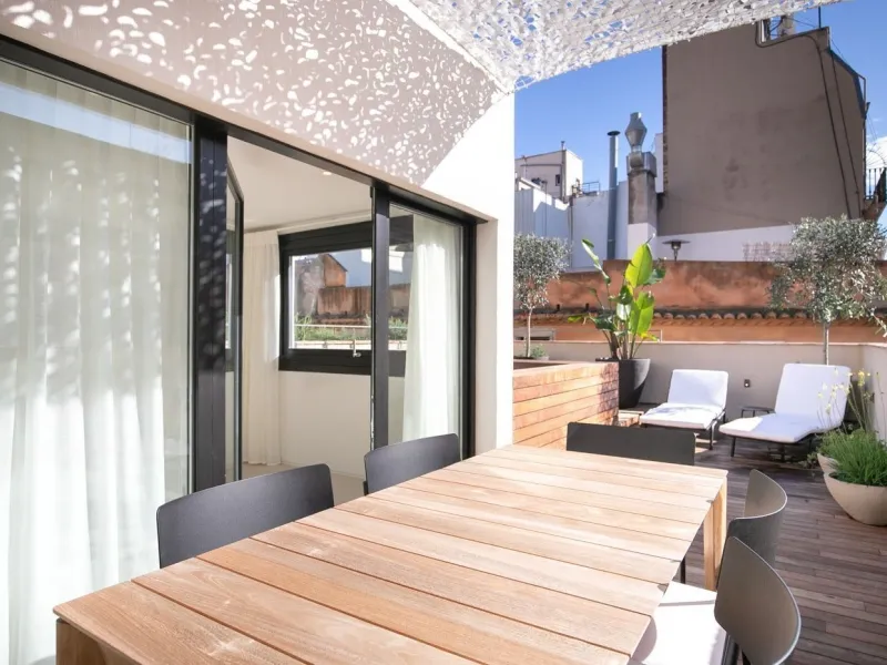 FFurnished Duplex Penthouse for Rent in El Gotic, Barcelona