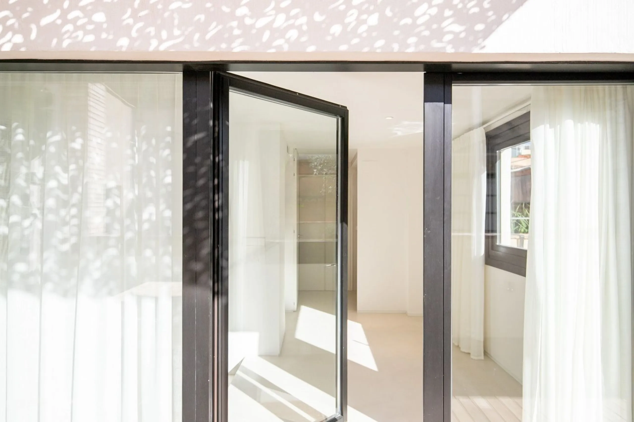 FFurnished Duplex Penthouse for Rent in El Gotic, Barcelona