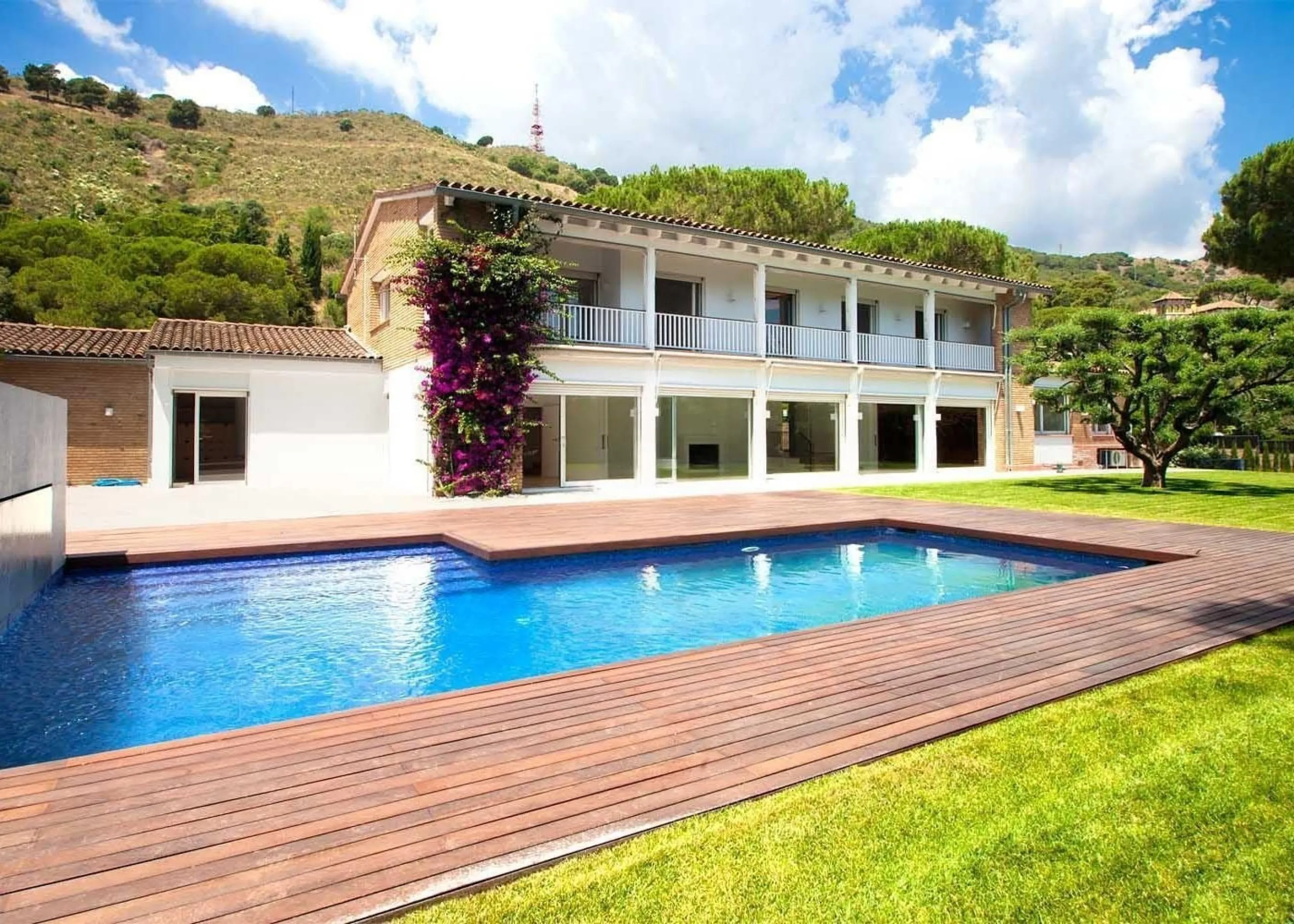 Casa con jardín y piscina en alquiler en Pedralbes, Barcelona