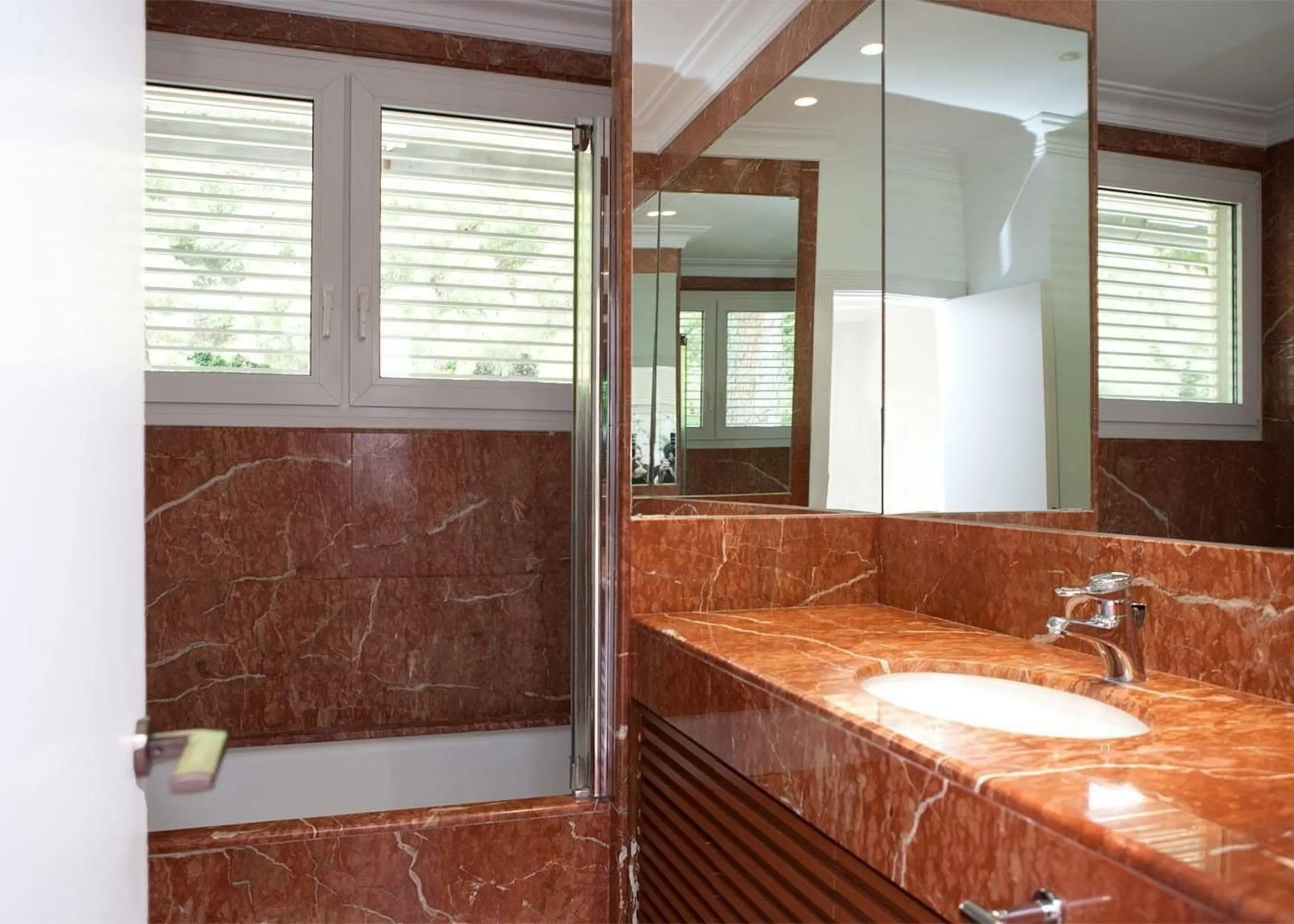Casa con jardín y piscina en alquiler en Pedralbes, Barcelona