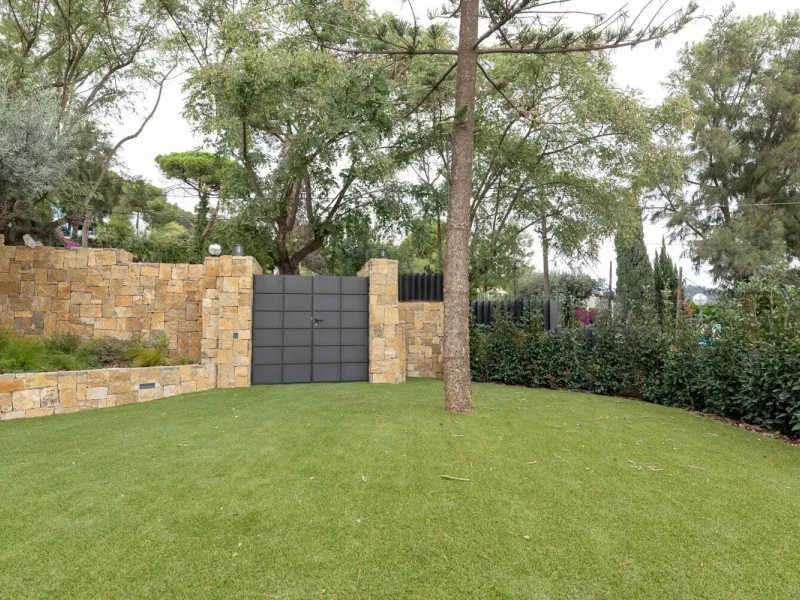 Casa de lujo en alquiler en el exclusivo barrio de Pedralbes, Barcelona