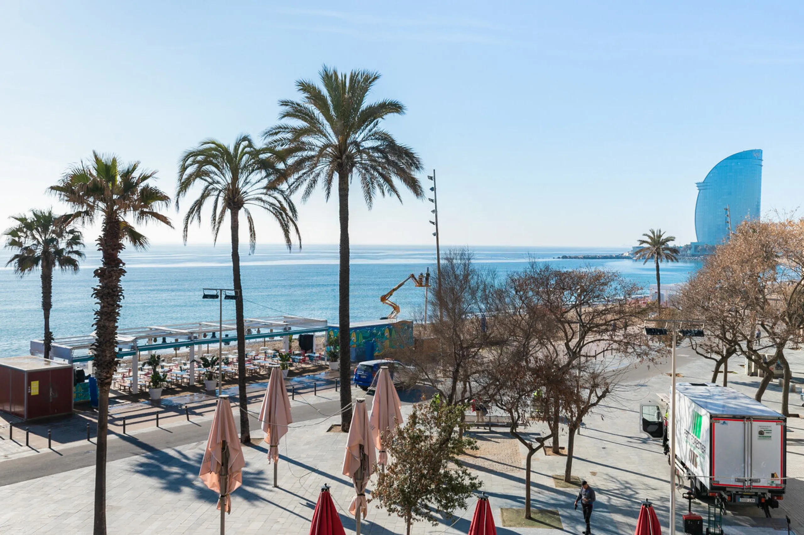 Renovated Beachside Apartment with Balcony in Barceloneta, Barcelona
