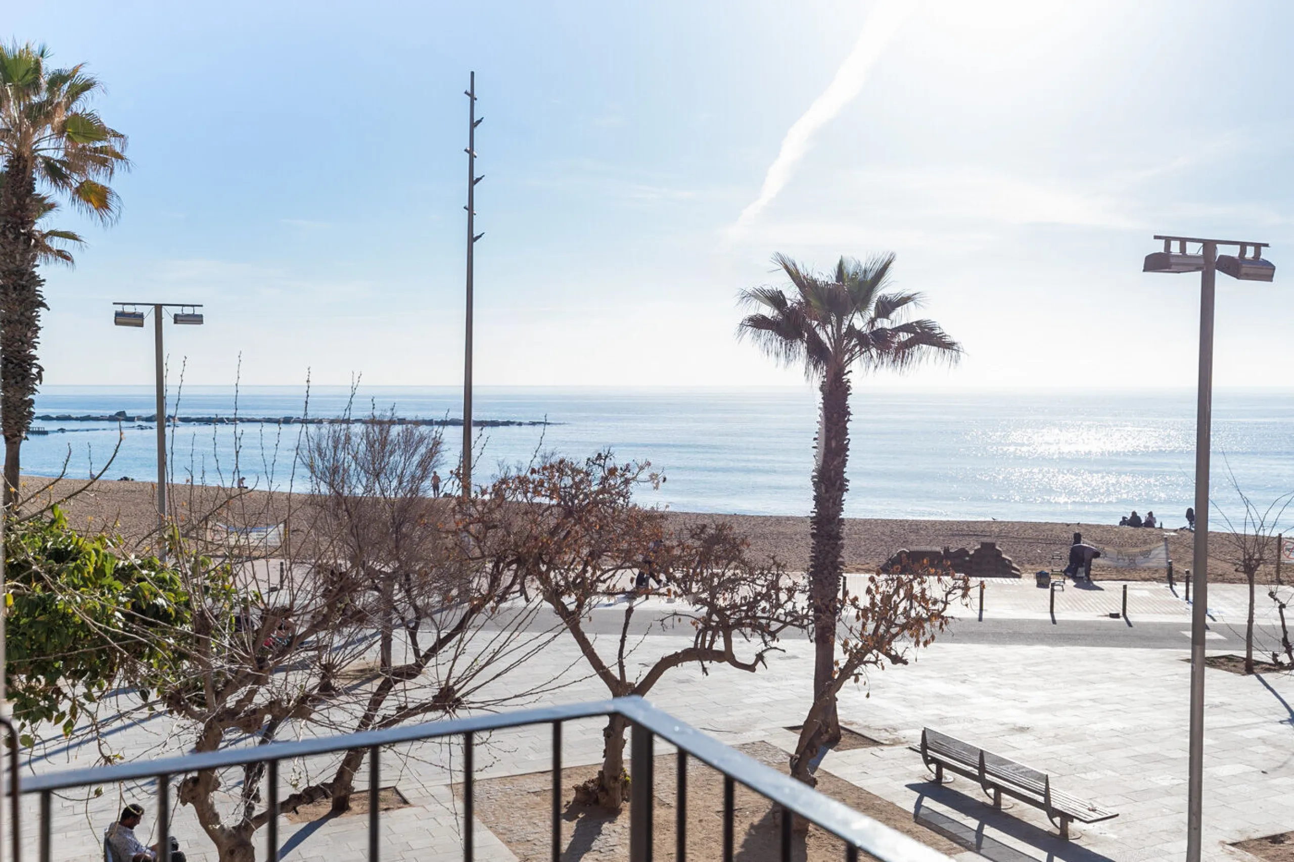 Renovated Beachside Apartment with Balcony in Barceloneta, Barcelona