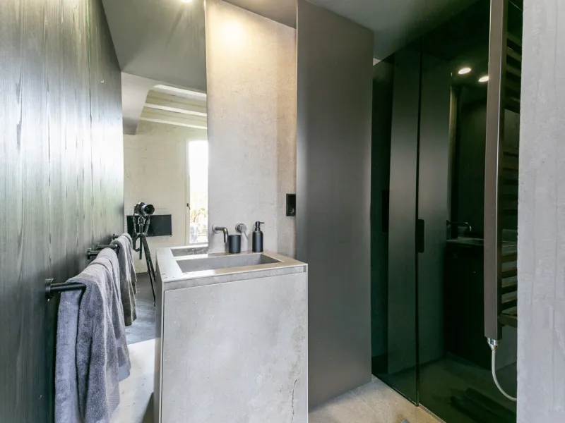 Piso ático con vistas panorámicas y amplia terraza privada en el centro de Barcelona