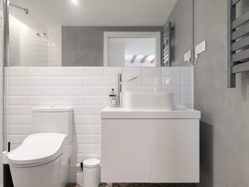 Historic Elegance with Private Terrace in the Heart of the Gothic Quarter, Barcelona