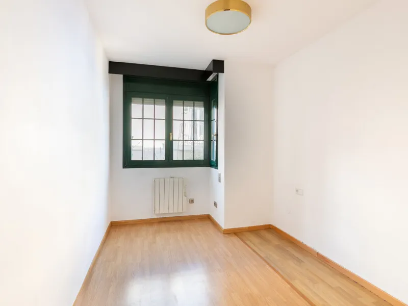 Your Charming Retreat in the Heart of Les Corts, Barcelona