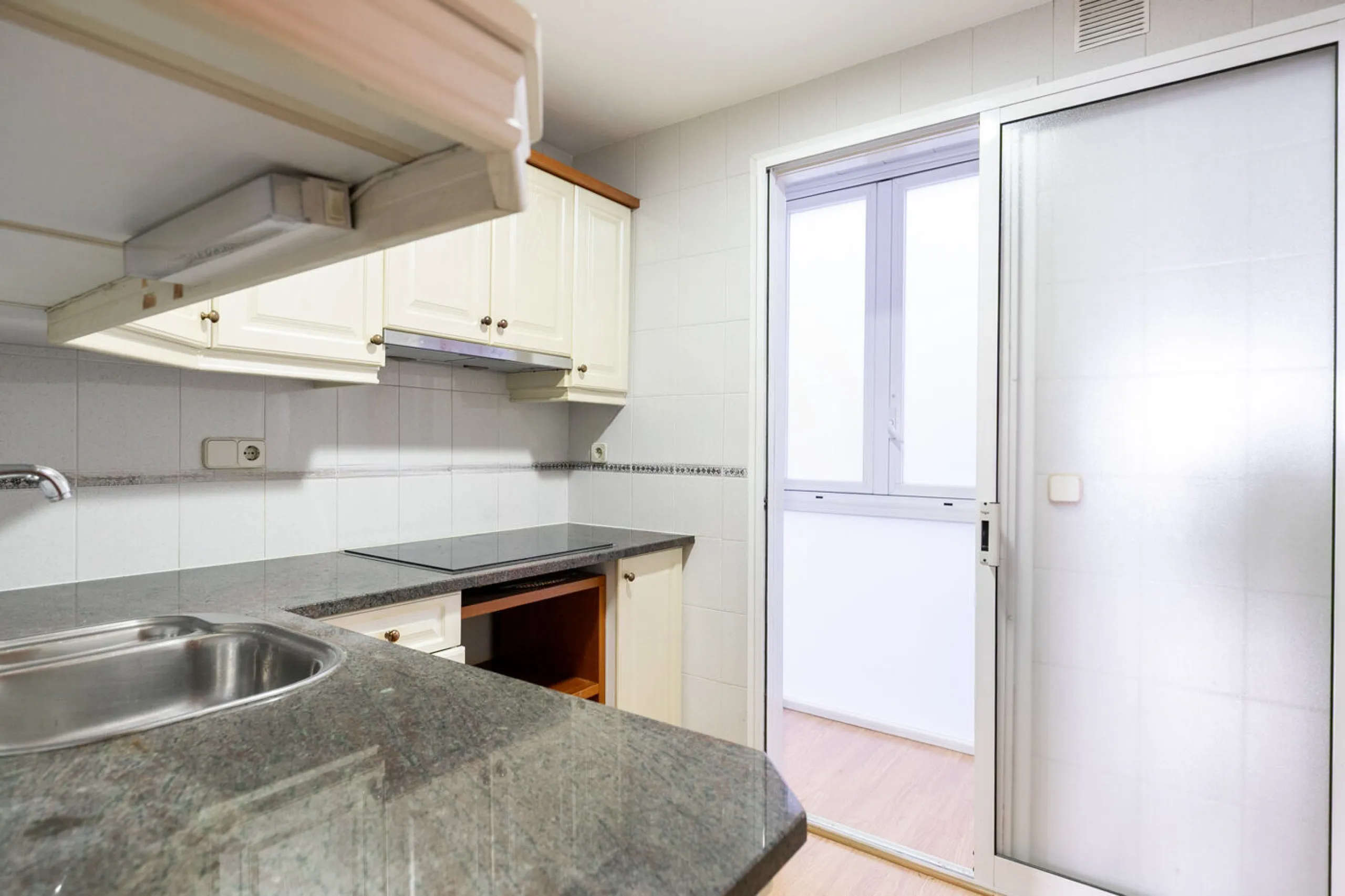 Your Charming Retreat in the Heart of Les Corts, Barcelona
