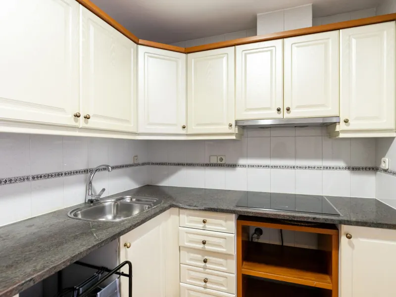 Your Charming Retreat in the Heart of Les Corts, Barcelona