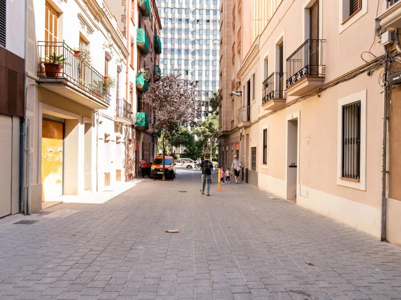 Your Charming Retreat in the Heart of Les Corts, Barcelona