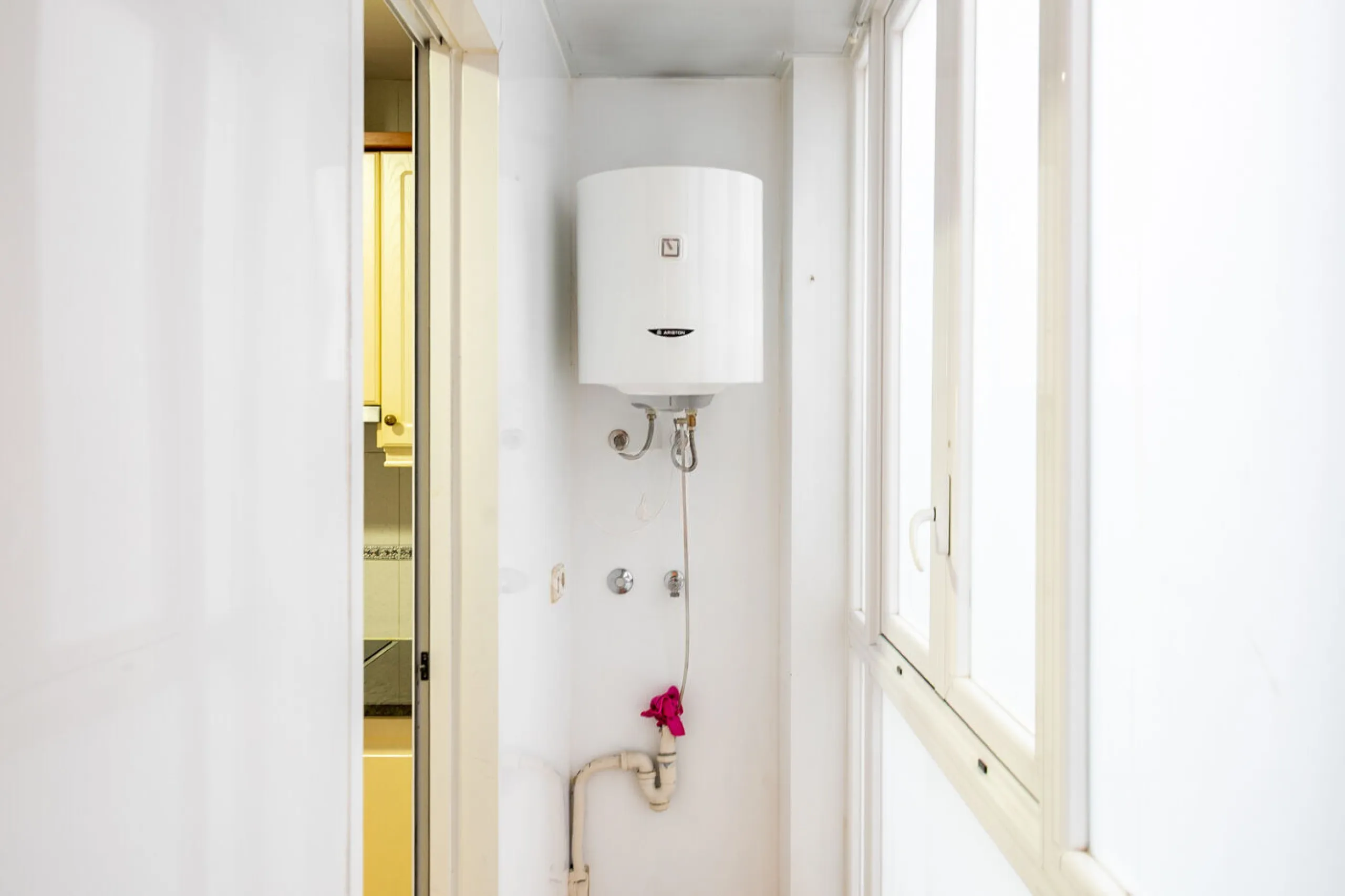 Your Charming Retreat in the Heart of Les Corts, Barcelona