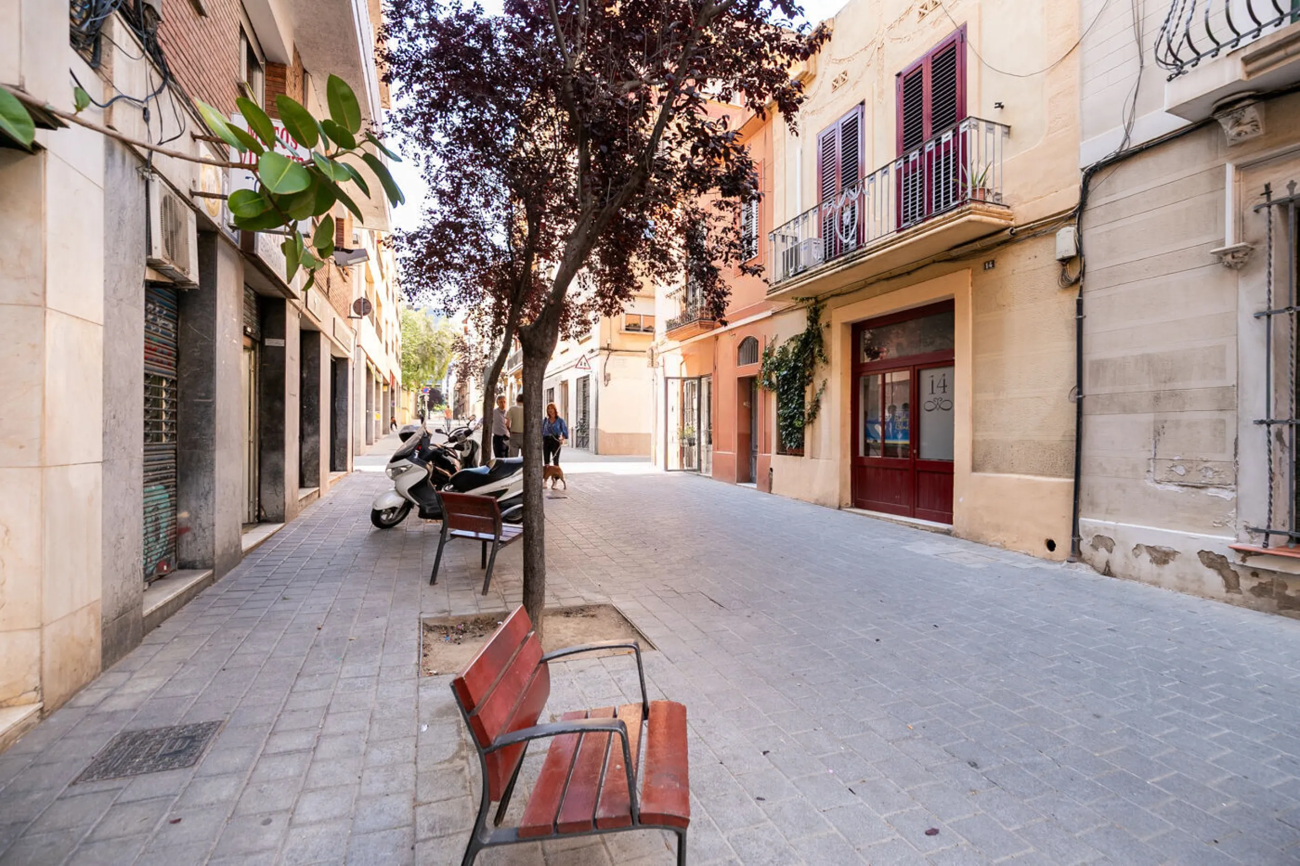 Your Charming Retreat in the Heart of Les Corts, Barcelona