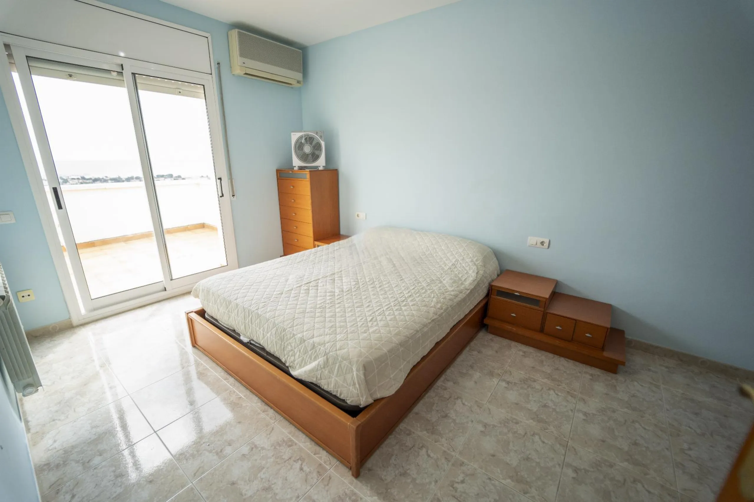 Villa elegante con vistas al mar en Coma-Ruga, Costa Dorada