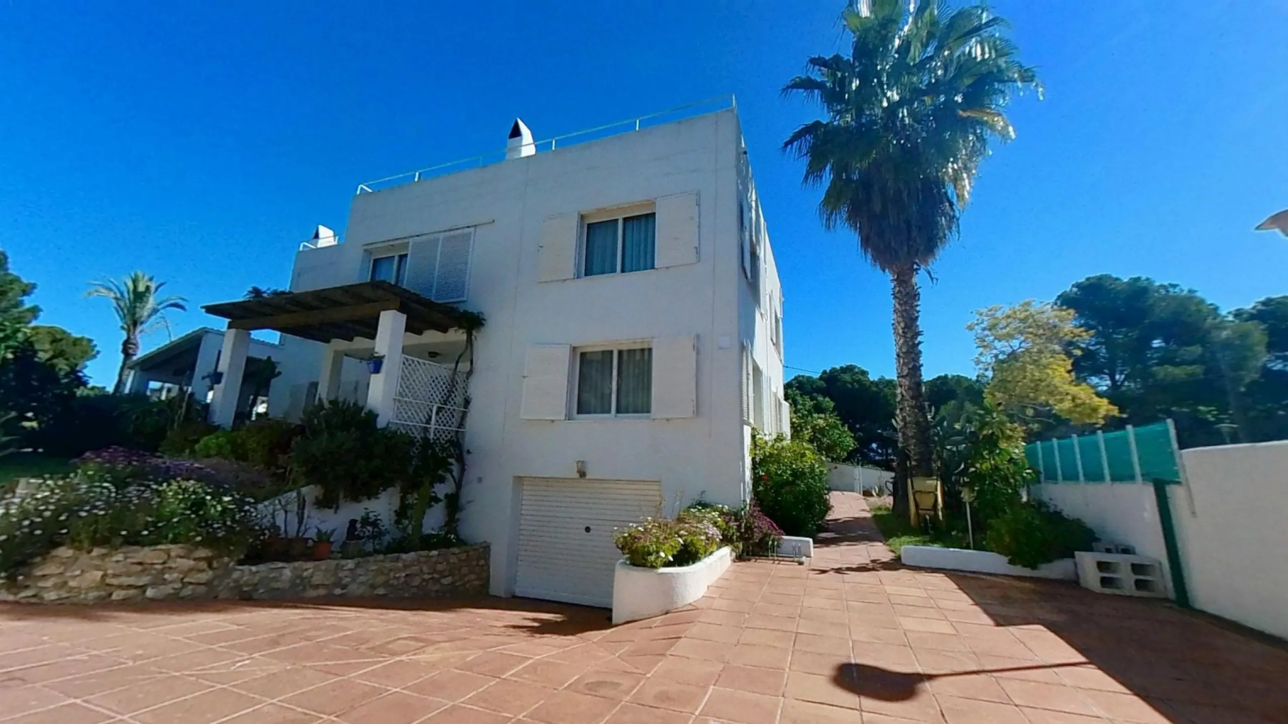 Spacious House by the Sea in Coma Ruga, Costa Dorada