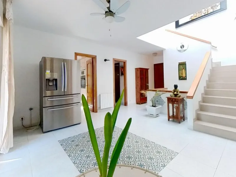 Spacious House by the Sea in Coma Ruga, Costa Dorada