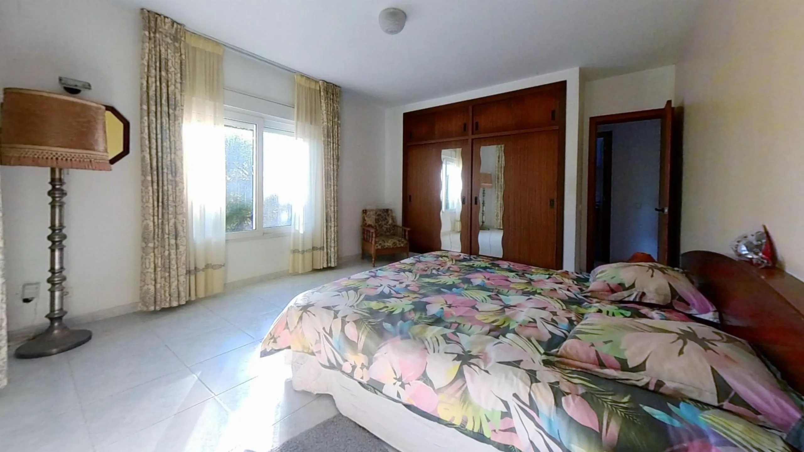 Spacious House by the Sea in Coma Ruga, Costa Dorada