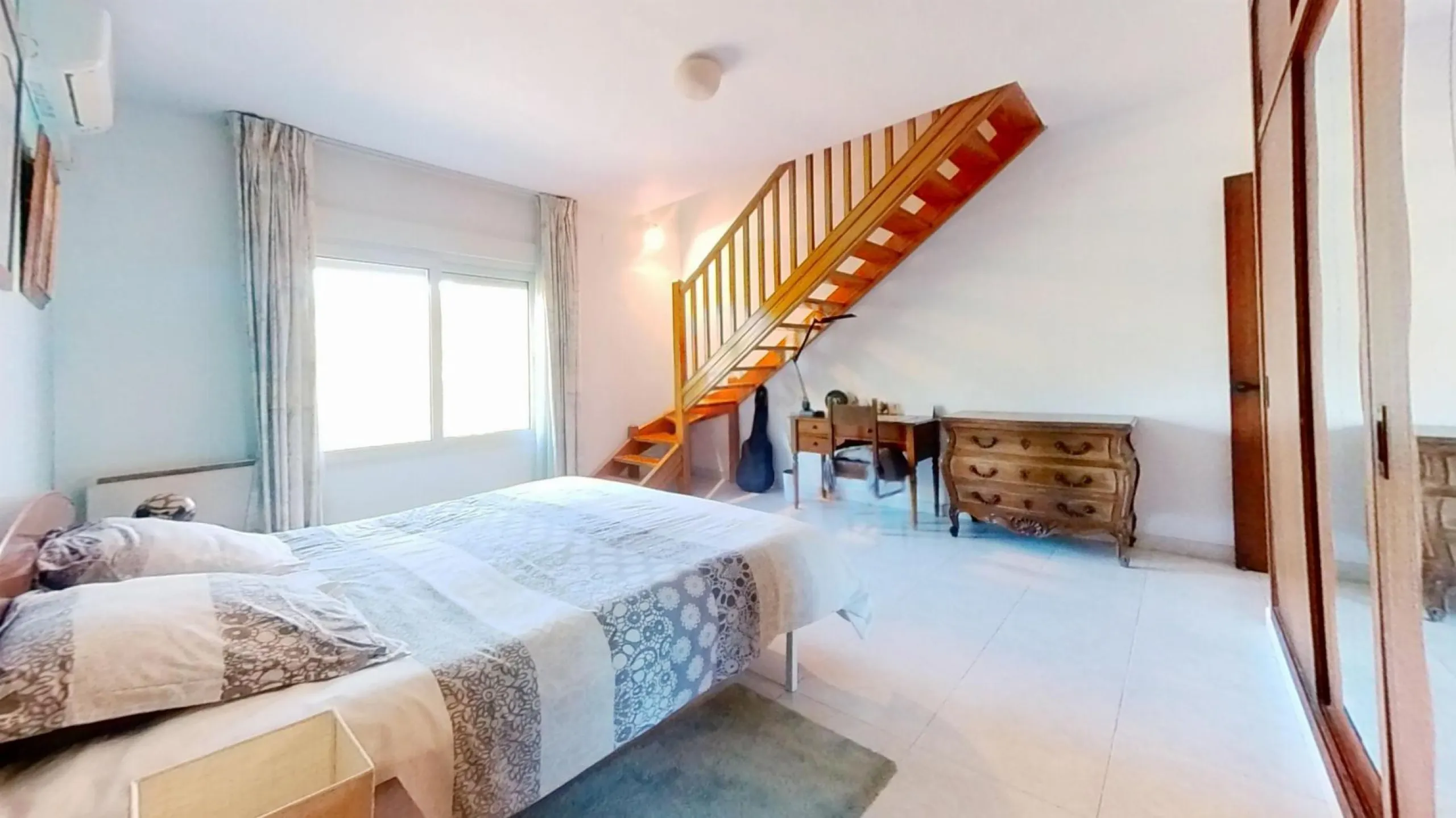 Spacious House by the Sea in Coma Ruga, Costa Dorada