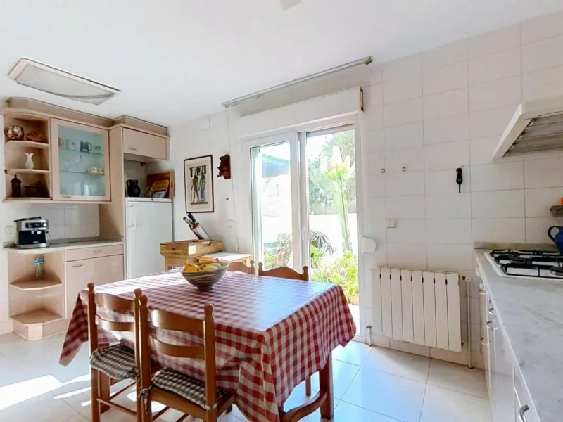 Spacious House by the Sea in Coma Ruga, Costa Dorada