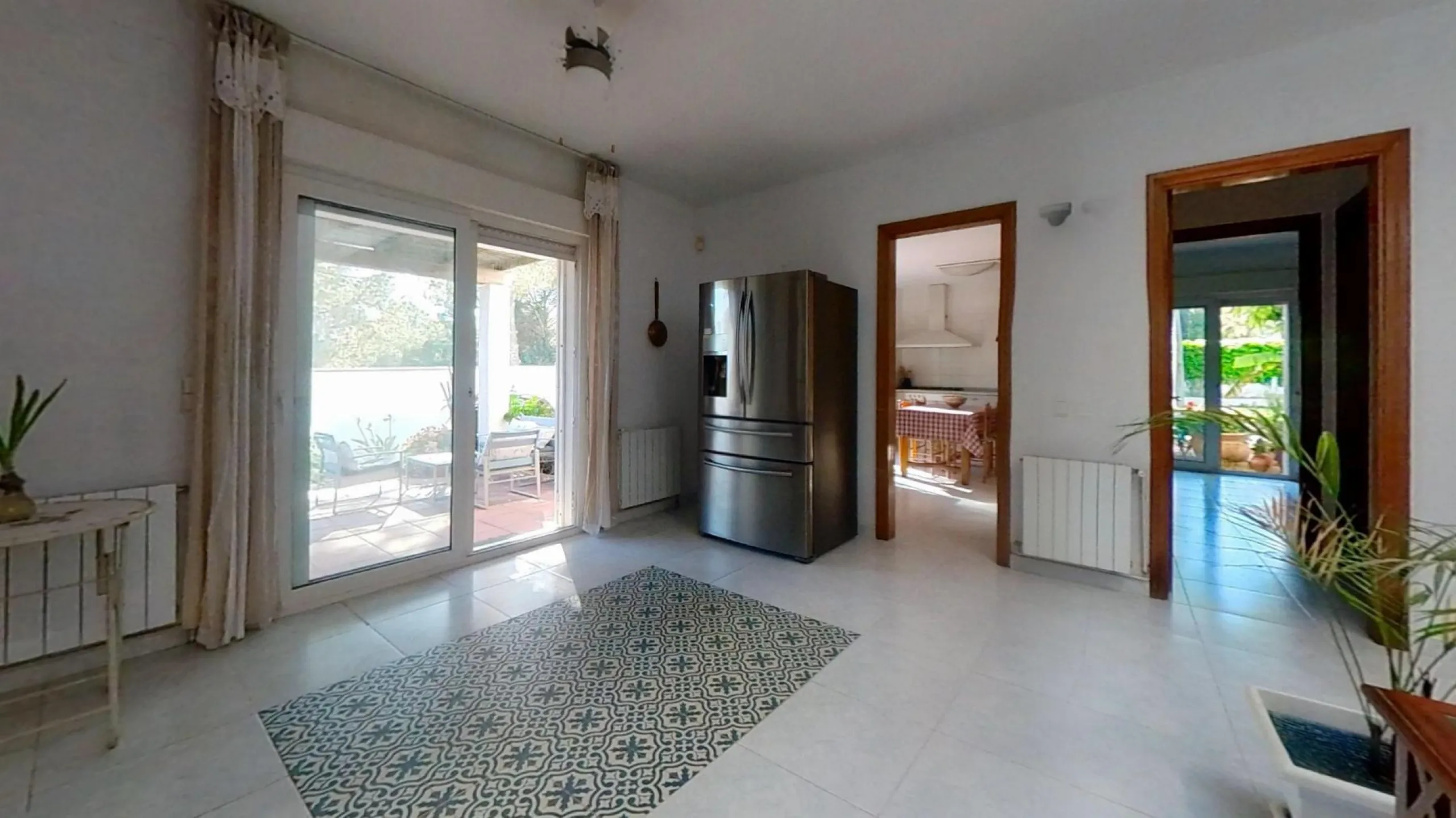 Spacious House by the Sea in Coma Ruga, Costa Dorada