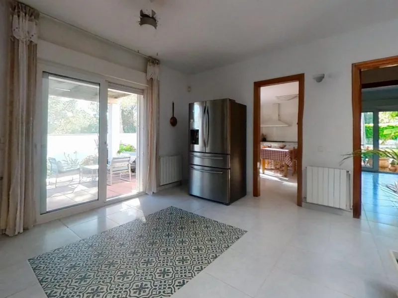 Spacious House by the Sea in Coma Ruga, Costa Dorada