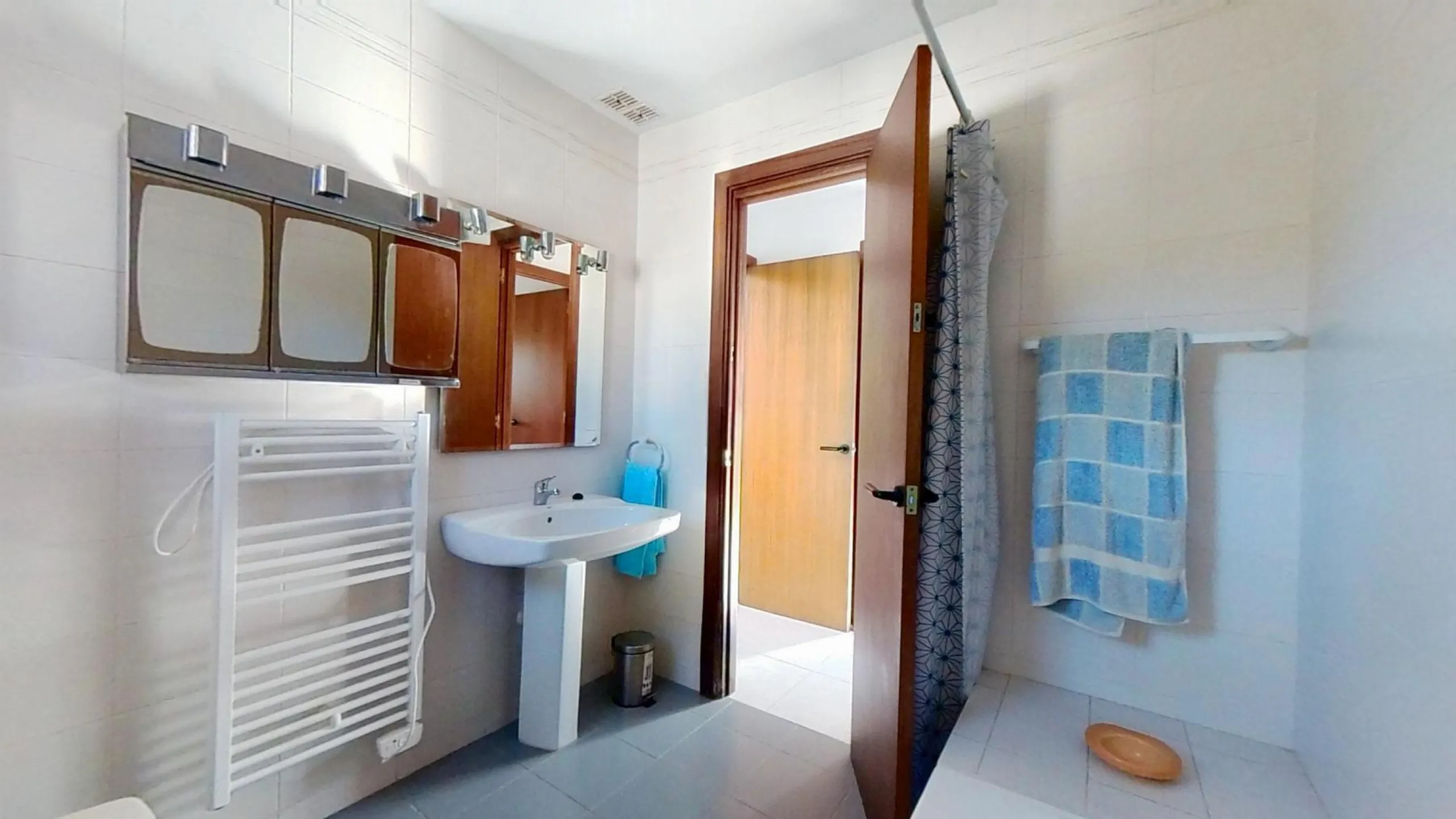 Spacious House by the Sea in Coma Ruga, Costa Dorada