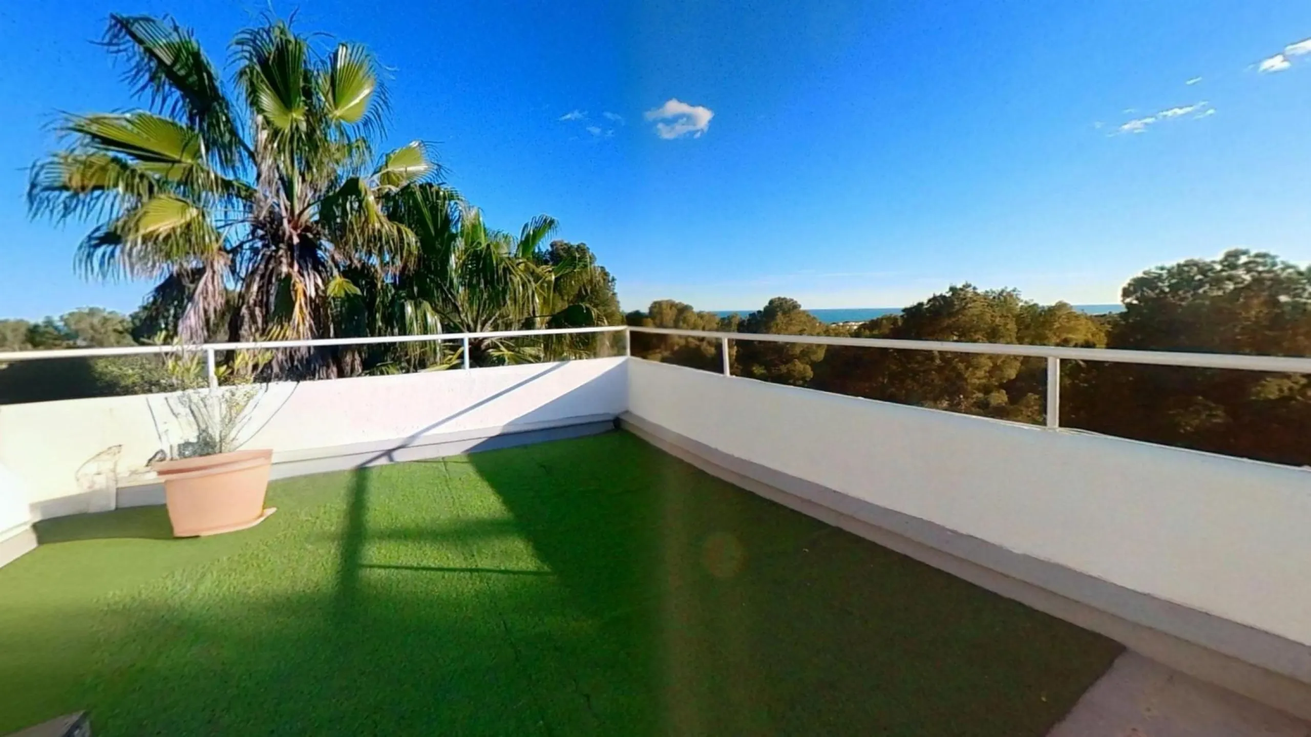 Spacious House by the Sea in Coma Ruga, Costa Dorada