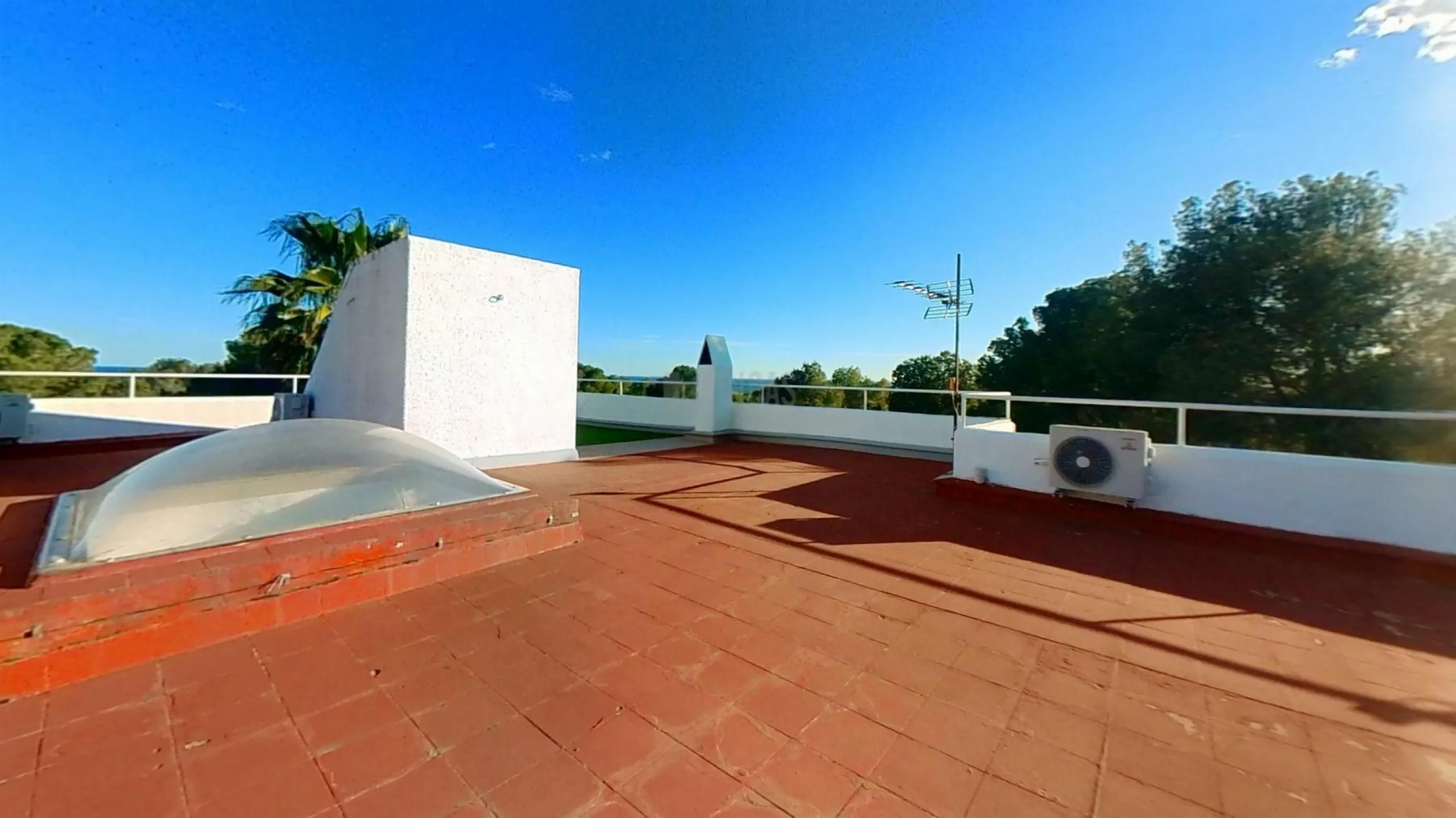 Spacious House by the Sea in Coma Ruga, Costa Dorada