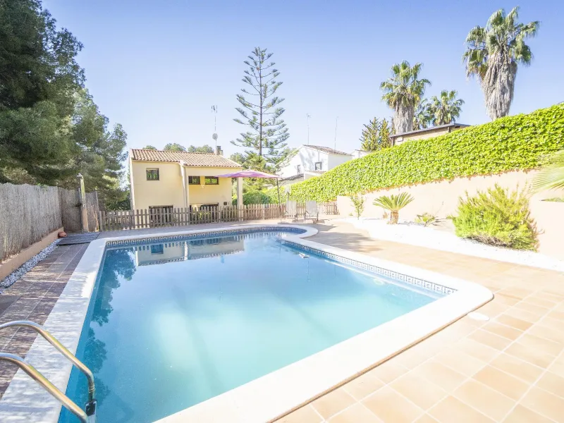 Elegant Villa with Panoramic Sea and Mountain Views in Coma-Ruga, Costa Dorada 
