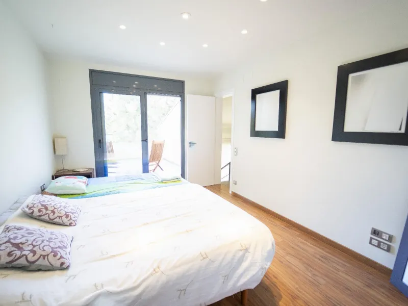 Elegant Villa with Panoramic Sea and Mountain Views in Coma-Ruga, Costa Dorada 