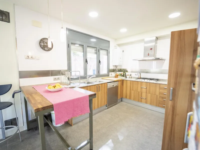 Elegant Villa with Panoramic Sea and Mountain Views in Coma-Ruga, Costa Dorada 