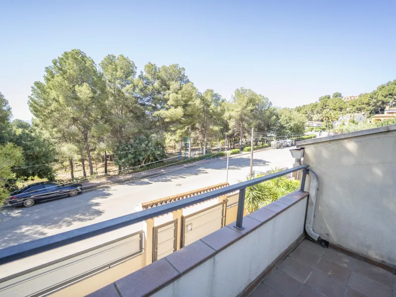 Elegant Villa with Panoramic Sea and Mountain Views in Coma-Ruga, Costa Dorada 