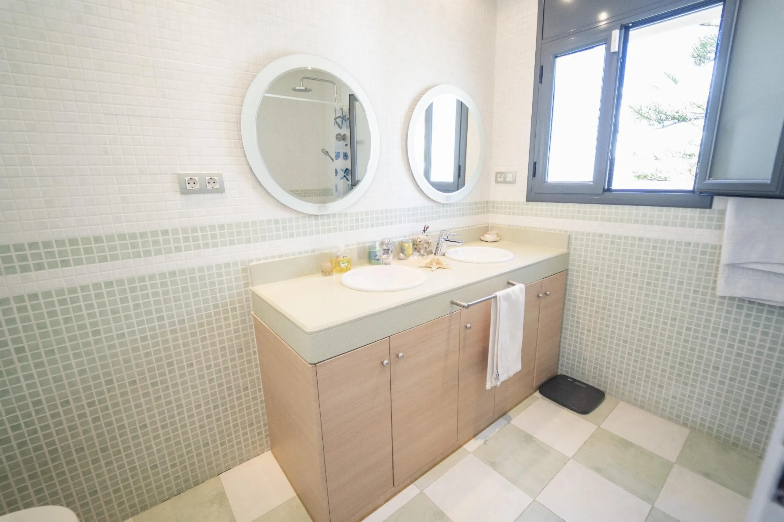 Elegant Villa with Panoramic Sea and Mountain Views in Coma-Ruga, Costa Dorada 