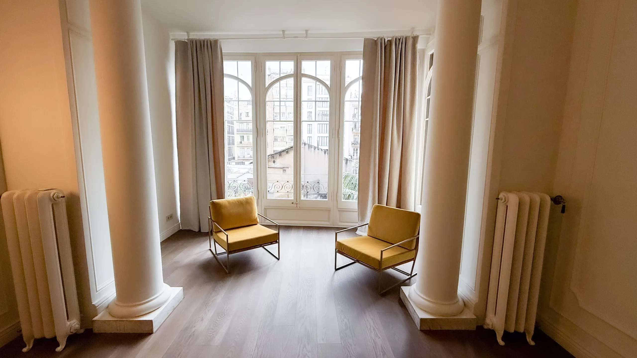 Luxury Apartment in Eixample, Barcelona — Italian Style and Historic Chic