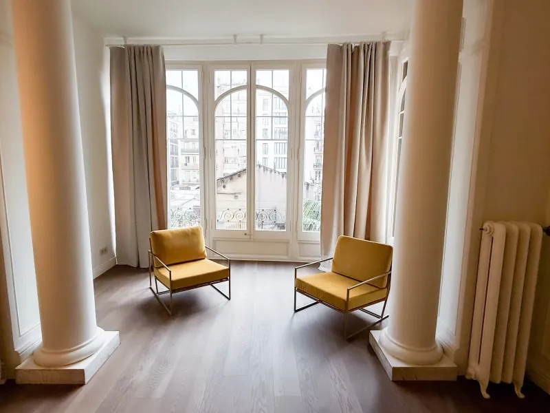 Luxury Apartment in Eixample, Barcelona — Italian Style and Historic Chic