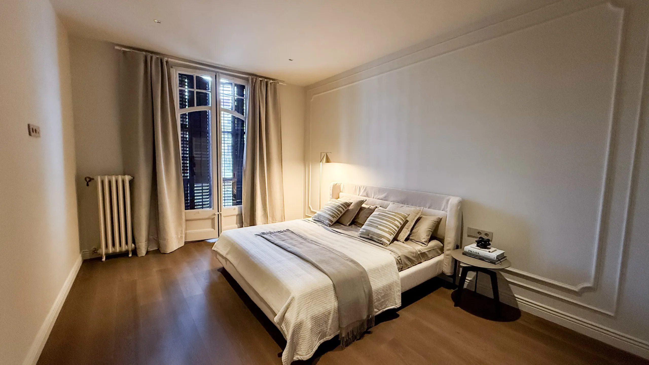 Luxury Apartment in Eixample, Barcelona — Italian Style and Historic Chic