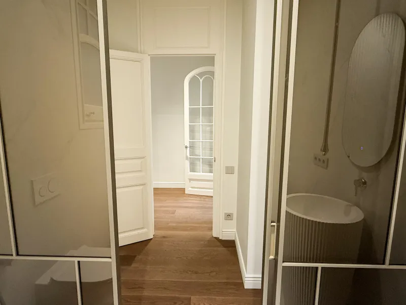 Luxury Apartment in Eixample, Barcelona — Italian Style and Historic Chic