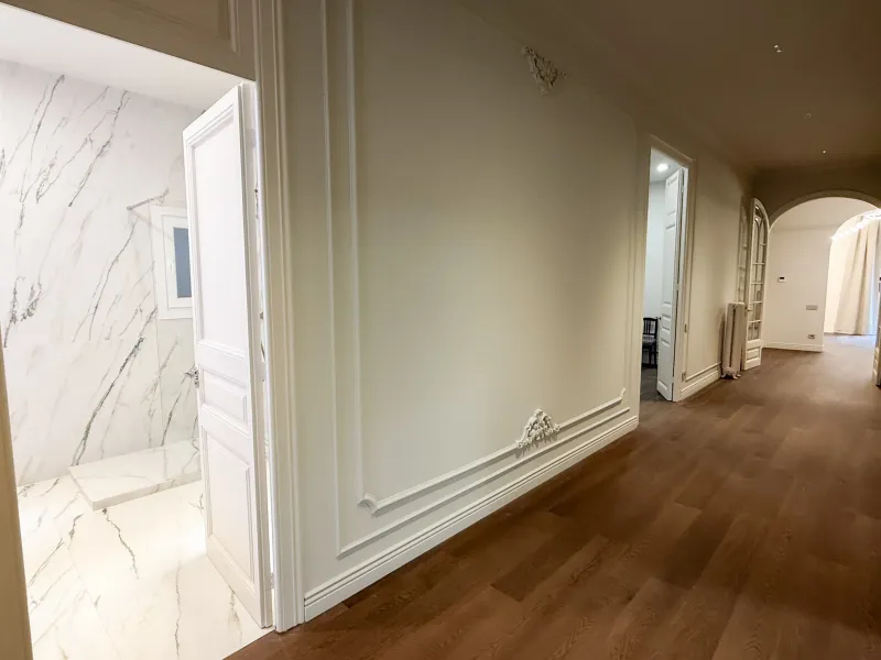 Luxury Apartment in Eixample, Barcelona — Italian Style and Historic Chic