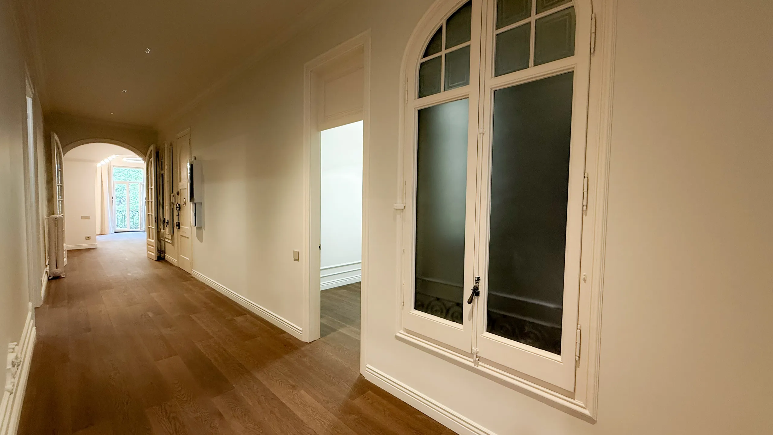 Luxury Apartment in Eixample, Barcelona — Italian Style and Historic Chic
