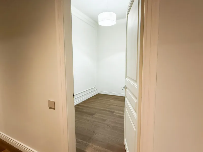 Luxury Apartment in Eixample, Barcelona — Italian Style and Historic Chic
