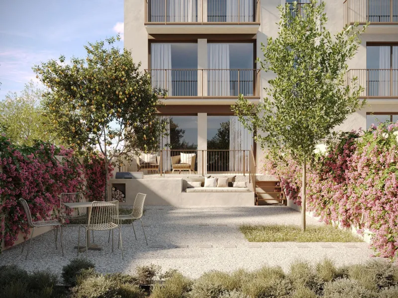  Apartment with Private Garden in Historic Palamós, Barcelona