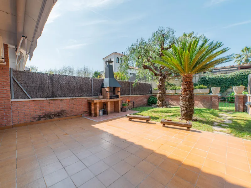 Luxury Seaside Townhouse in Vilassar de Mar, Barcelona
