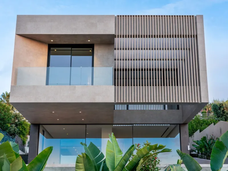 Move-In Ready Luxury Villa in Teia
